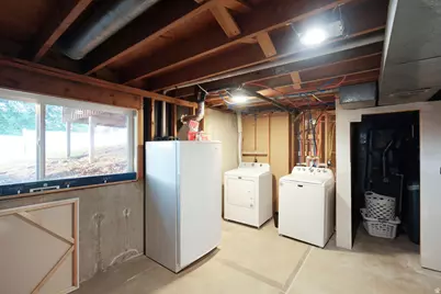 521 E 1650 S, Bountiful, UT 84010 - Photo 34