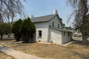 302 N Main St, Manti, UT 84642 - Photo 2