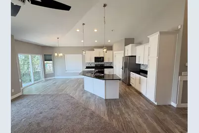 176 E Brookshire Dr N, Saratoga Springs, UT 84045 - Photo 2
