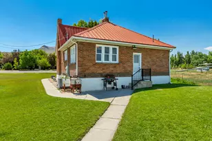 9074 N 11600 W, Penrose, UT 84337 - Photo 4