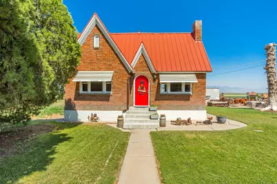 9074 N 11600 W, Penrose, UT 84337 - Photo 2