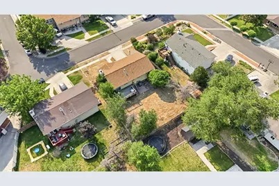 9545 S Robins Way, Sandy, UT 84094 - Photo 28