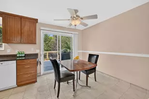 9545 S Robins Wy, Sandy, UT 84094 - Photo 10