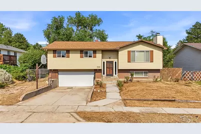 9545 S Robins Way, Sandy, UT 84094 - Photo 2
