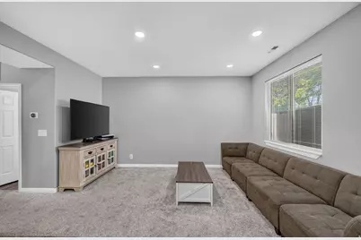 6714 S Pines Way, West Jordan, UT 84084 - Photo 4