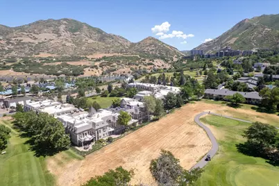 2726 E Wasatch Dr #19, Salt Lake City, UT 84108 - Photo 12