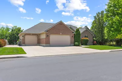 807 W 2240 N, Pleasant Grove, UT 84062 - Photo 2
