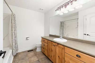 807 W 2240 N, Pleasant Grove, UT 84062 - Photo 26