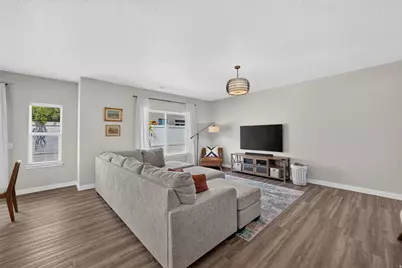 846 W Wellington Ave, North Salt Lake, UT 84054 - Photo 4