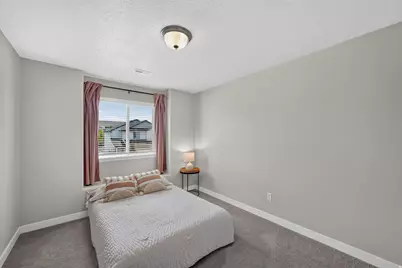 846 W Wellington Ave, North Salt Lake, UT 84054 - Photo 18