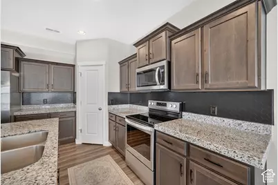 846 W Wellington Ave N, North Salt Lake, UT 84054 - Photo 10