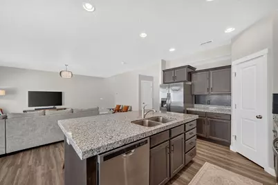 846 W Wellington Ave, North Salt Lake, UT 84054 - Photo 8