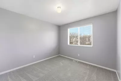 2034 S 1600 W, Woods Cross, UT 84087 - Photo 14