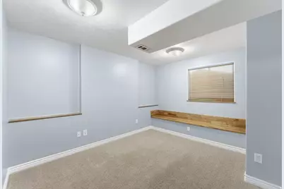 2034 S 1600 W, Woods Cross, UT 84087 - Photo 22