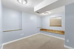 2034 S 1600 W, Woods Cross, UT 84087 - Photo 22