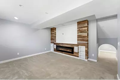 2034 S 1600 W, Woods Cross, UT 84087 - Photo 20