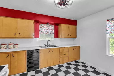 9147 W 3200 S, Magna, UT 84044 - Photo 18