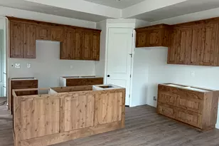 657 S 1600 W, Provo, UT 84601 - Photo 2