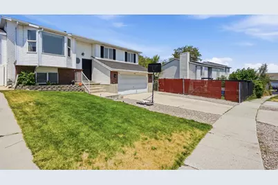 3706 S Bronco Cir W, Magna, UT 84044 - Photo 2