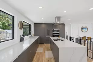 2199 S Scenic Dr, Salt Lake City, UT 84109 - Photo 8