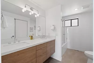 2199 S Scenic Dr, Salt Lake City, UT 84109 - Photo 18