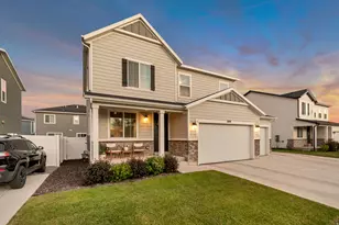 209 W Willet Dr, Salem, UT 84653 - Photo 2