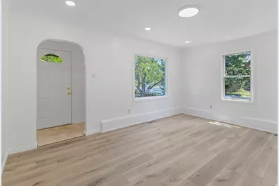 2830 S 2300 E, Salt Lake City, UT 84109 - Photo 4
