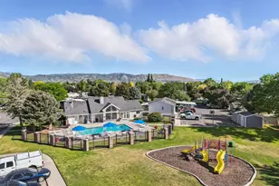 264 E Jordan View Dr, Sandy, UT 84070 - Photo 28