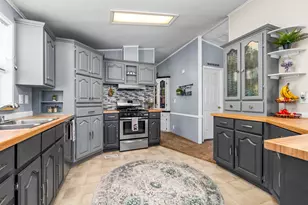 264 E Jordan View Dr, Sandy, UT 84070 - Photo 12