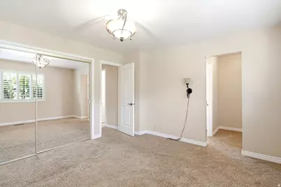 330 Pin Oak Ln W, Kaysville, UT 84037 - Photo 10