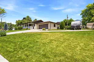 330 Pin Oak Ln W, Kaysville, UT 84037 - Photo 2