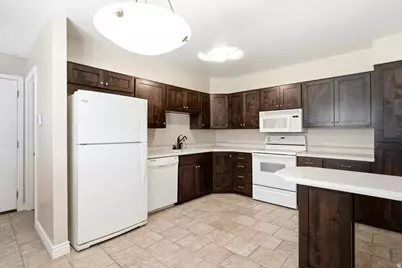 330 Pin Oak Ln W, Kaysville, UT 84037 - Photo 8