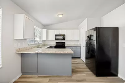 5529 Ridge Hollow Way, Kearns, UT 84118 - Photo 6