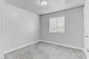 3787 N Tumwater Ln E, Eagle Mountain, UT 84005 - Photo 10