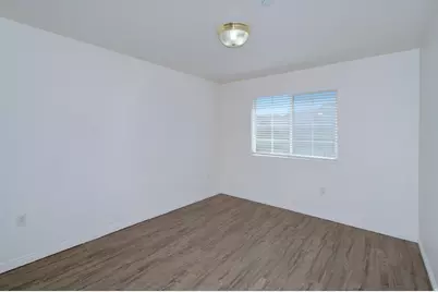 2101 N Aurora Way, Saratoga Springs, UT 84045 - Photo 8