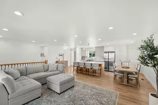 2353 E Cinnabar Ln S, Cottonwood Heights, UT 84121 - Photo 8