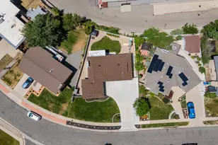 2353 E Cinnabar Ln S, Cottonwood Heights, UT 84121 - Photo 52