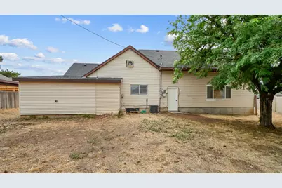 960 W 100 S, Orem, UT 84058 - Photo 28