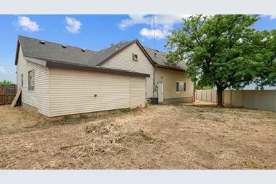 960 W 100 S, Orem, UT 84058 - Photo 16
