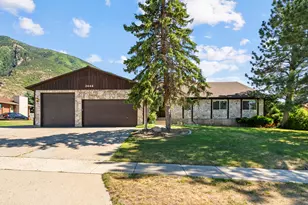 2444 E High Mountain Dr, Sandy, UT 84092 - Photo 2
