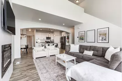 684 E 330 N, Vineyard, UT 84059 - Photo 2
