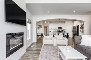 684 E 330 N, Vineyard, UT 84059 - Photo 6
