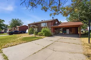 572 W 1680 Dr N, Clinton, UT 84015 - Photo 2