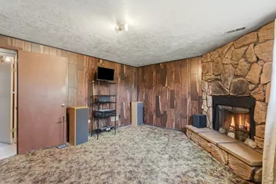 572 W 1680 N, Clinton, UT 84015 - Photo 28