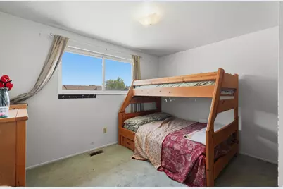 572 W 1680 N, Clinton, UT 84015 - Photo 20