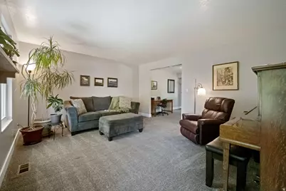2938 W 14400 S, Bluffdale, UT 84065 - Photo 2