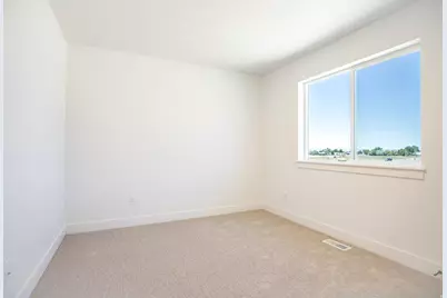 564 W 1775 N, Harrisville, UT 84404 - Photo 10