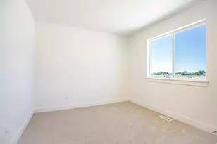 564 W 1775 N, Harrisville, UT 84404 - Photo 10