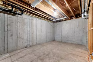 1989 E Donelson Ln, Holladay, UT 84117 - Photo 22