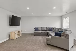 222 E Ridge View Dr, Elk Ridge, UT 84651 - Photo 8
